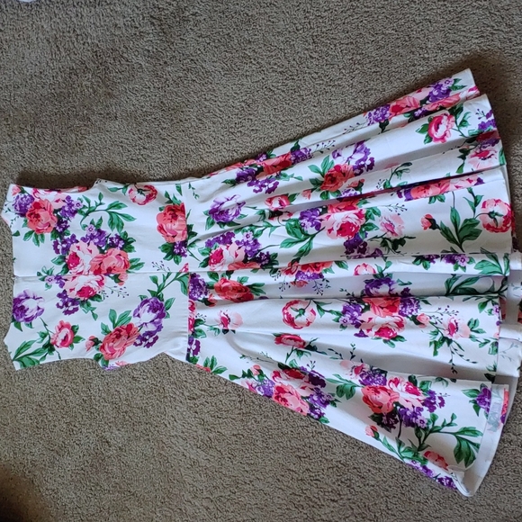 Floral circle skirt midi dress - Picture 9 of 11